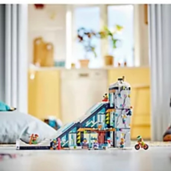 LEGO Ski Set -NEW BOX NEVER OPENED - Picture 3 of 9